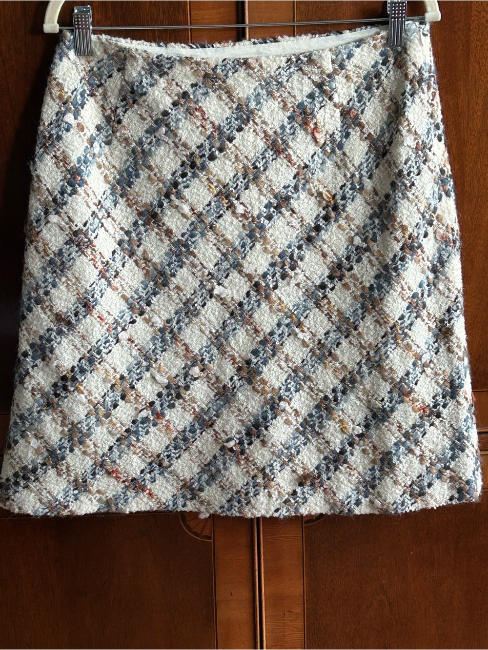 TALBOTS s10 Cream Tweed A-Line mini-Blue/Brown Nubby Accents-bias cut-lined